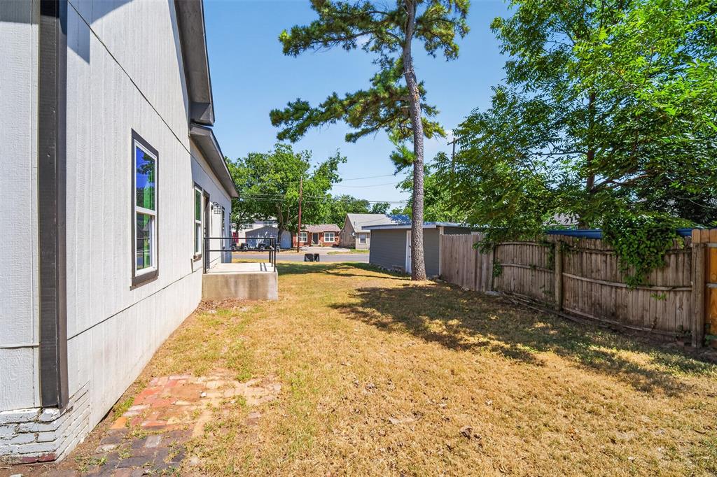 314 N Anglin Street Property Photo 25