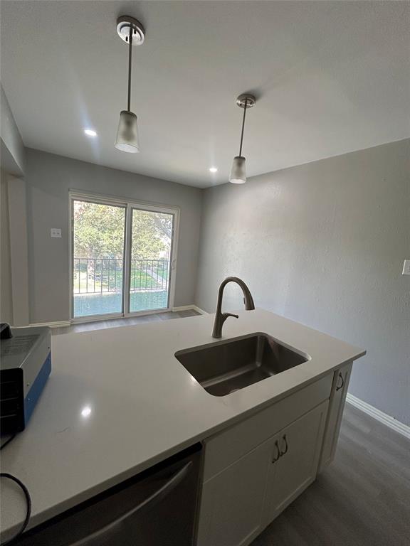 5826 Sandhurst Lane C Property Photo 10