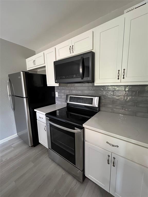 5826 Sandhurst Lane C Property Photo 11