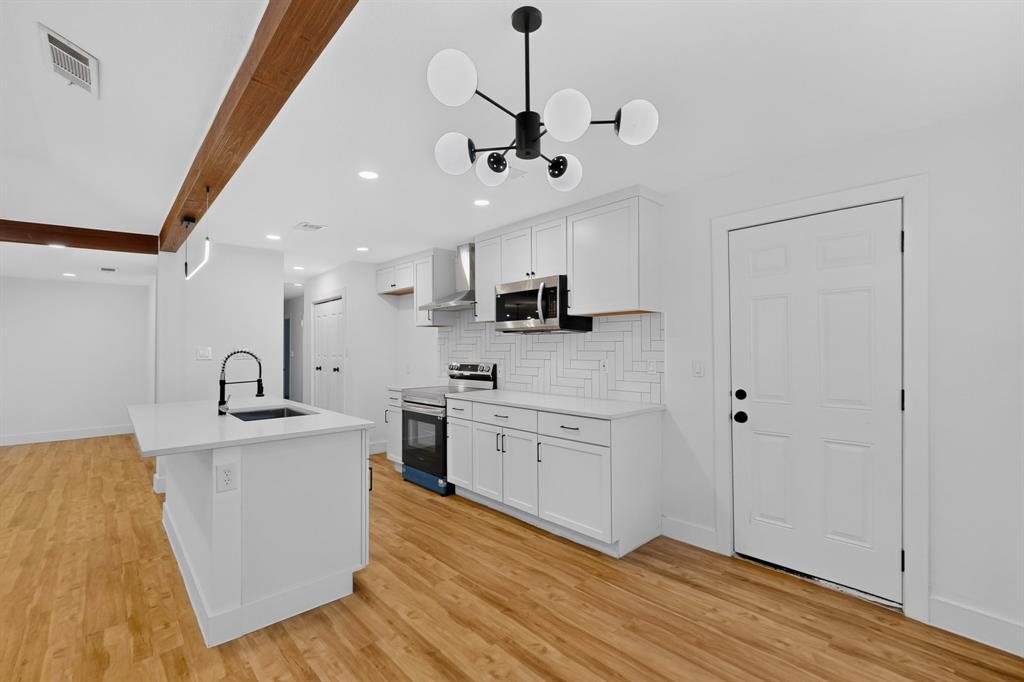 6000 Cool Springs Drive Property Photo 10