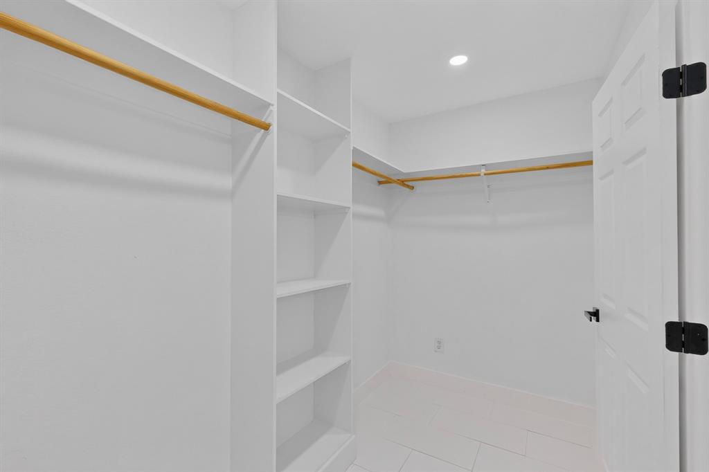 6000 Cool Springs Drive Property Photo 29