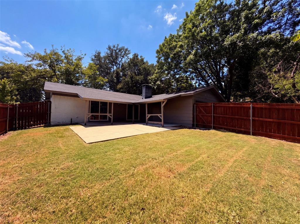 922 Meadowdale Circle Property Photo 4