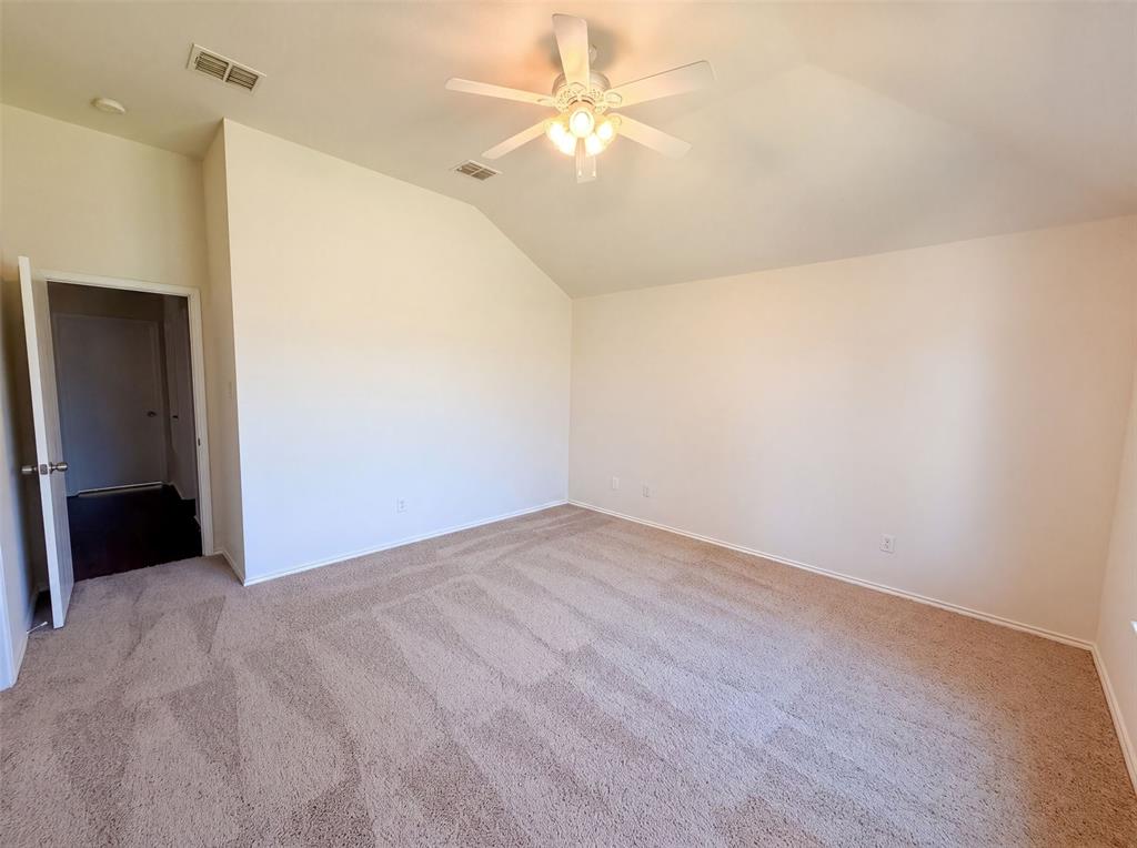 511 Brighton Court Property Photo 3