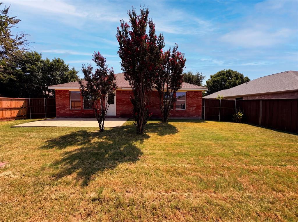 511 Brighton Court Property Photo 12