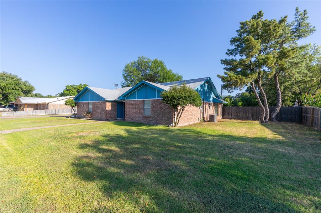 426 Pleasant Lane Property Photo 3