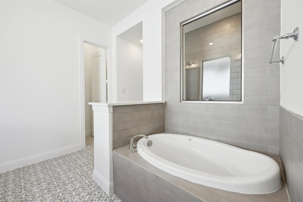 4101 Hawthorn Drive Property Photo 20
