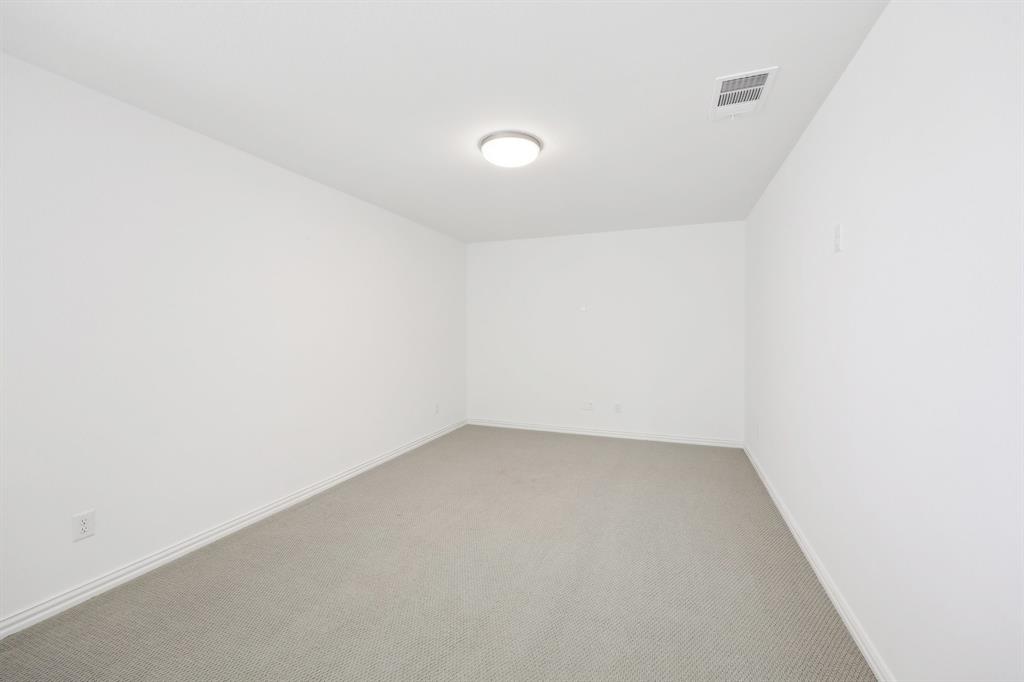 4101 Hawthorn Drive Property Photo 28