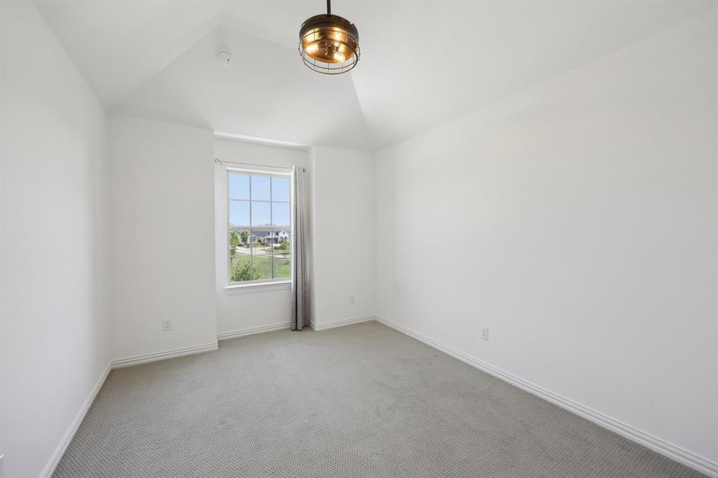 4101 Hawthorn Drive Property Photo 31