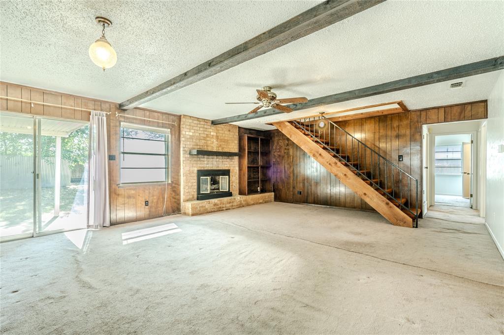 705 Rockledge Drive Property Photo 2