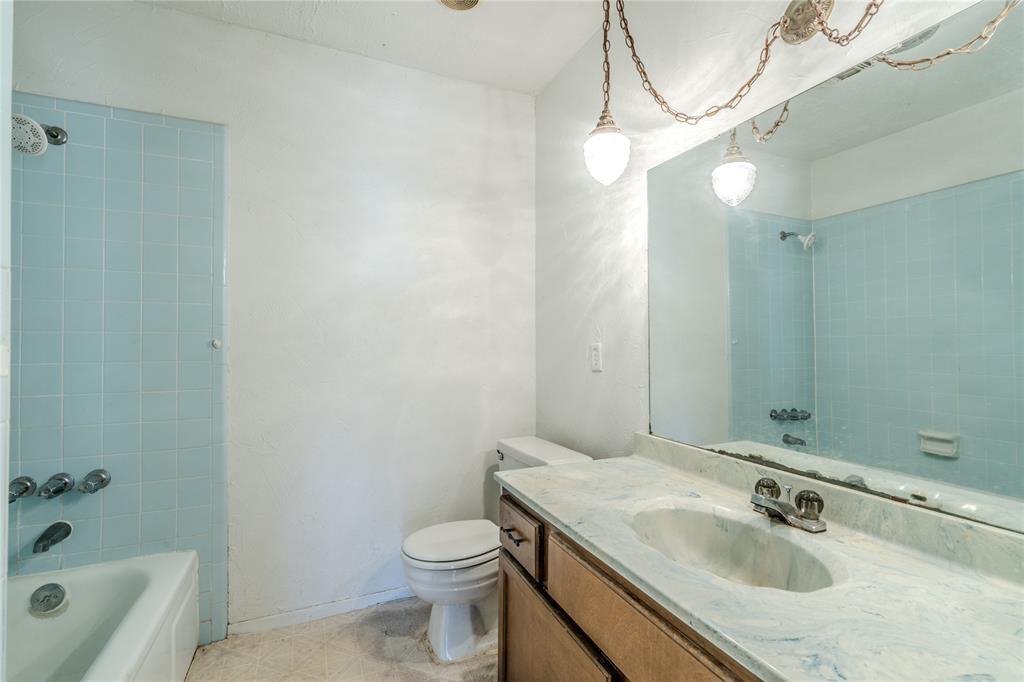 705 Rockledge Drive Property Photo 8