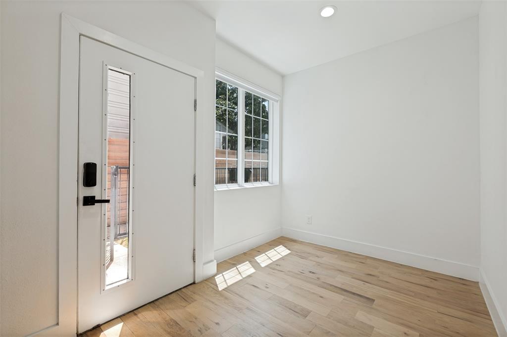 1910 Caddo Street B102 Property Photo 20
