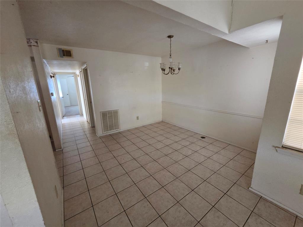 2502 E Timberview Lane Property Photo 4