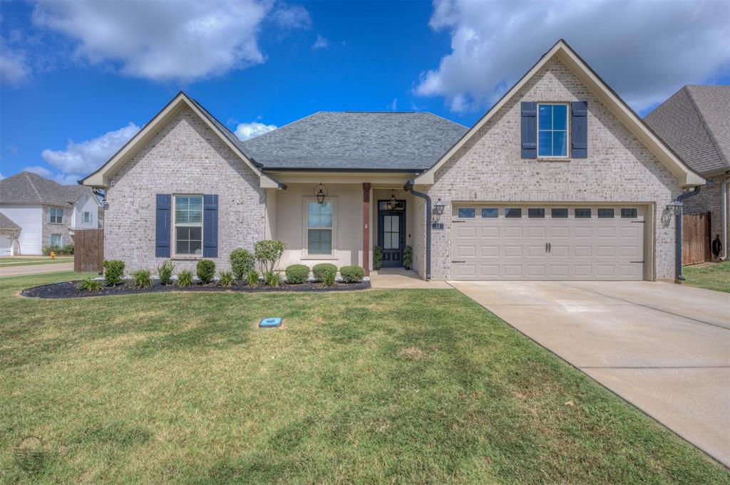 31 Crowder Drive Property Photo 2