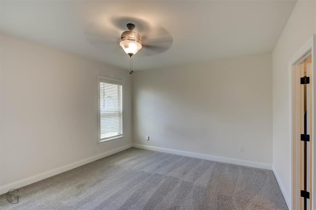 31 Crowder Drive Property Photo 12
