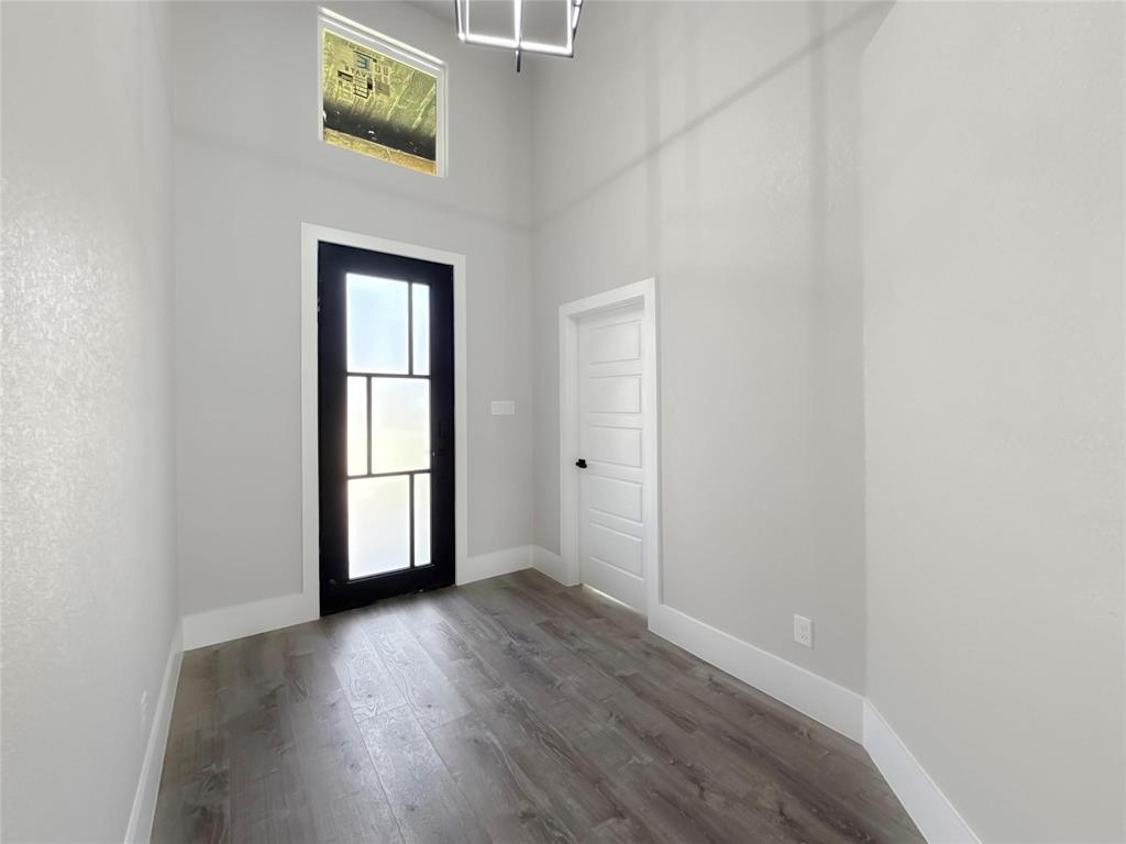 2130 Kathleen Avenue Property Photo 3