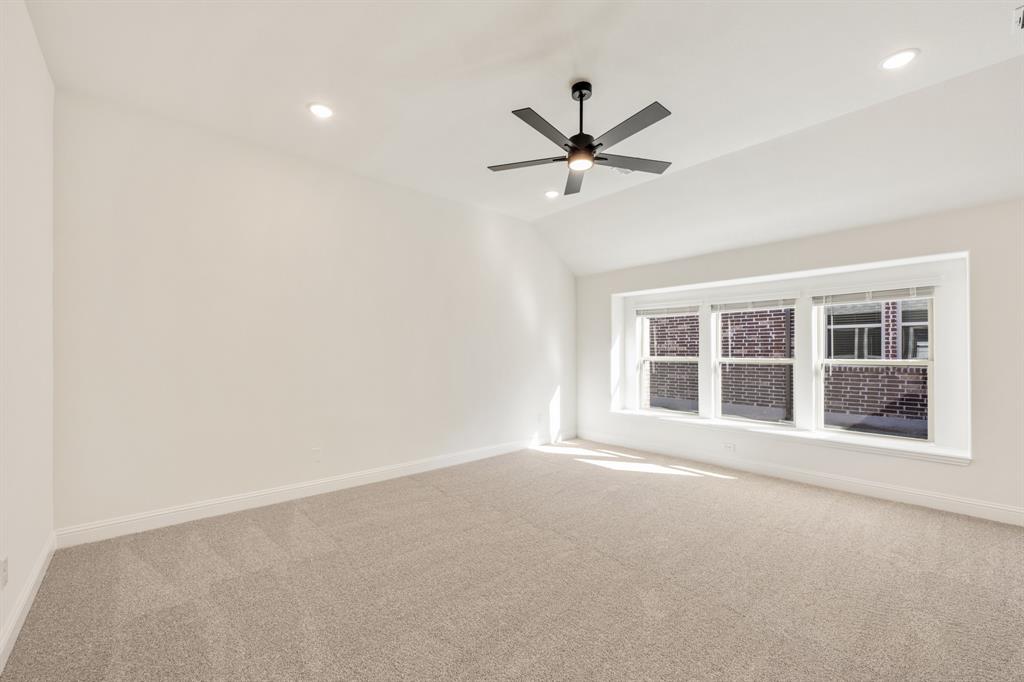 2009 Amber Gate Drive Property Photo 18