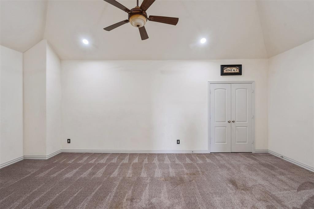 2627 Wells Court Property Photo 32