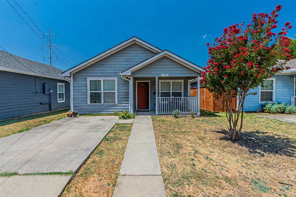 1109 E Avenue Property Photo 1