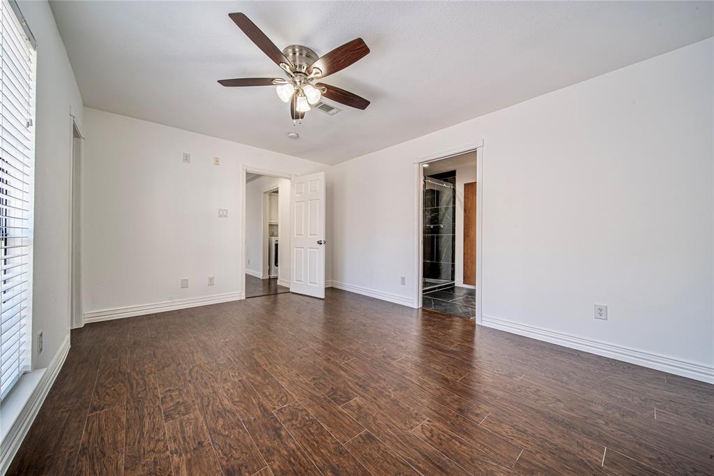 2411 Knight Property Photo 5