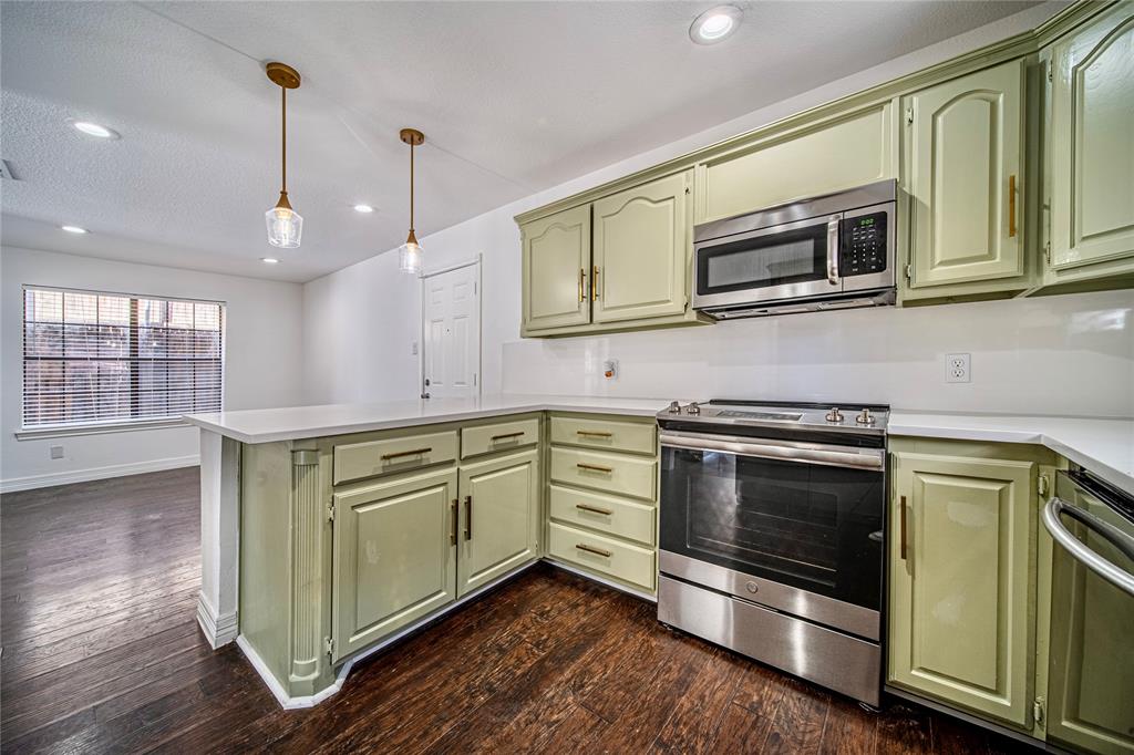 2411 Knight Property Photo 17