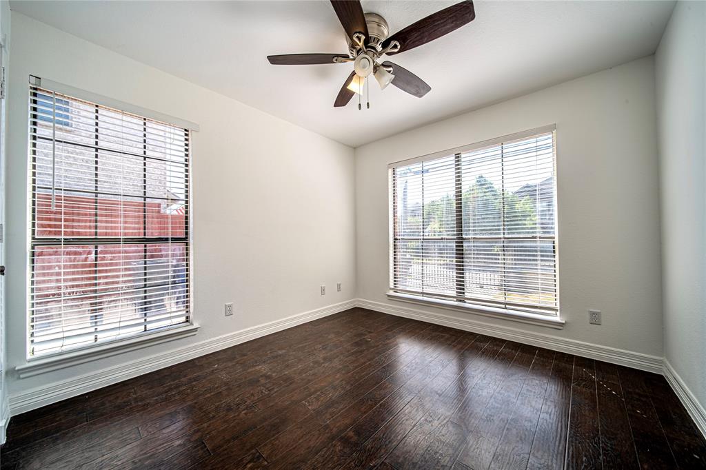 2411 Knight Property Photo 25