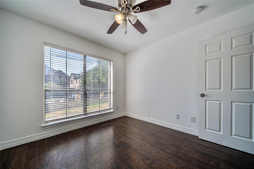 2411 Knight Property Photo 27