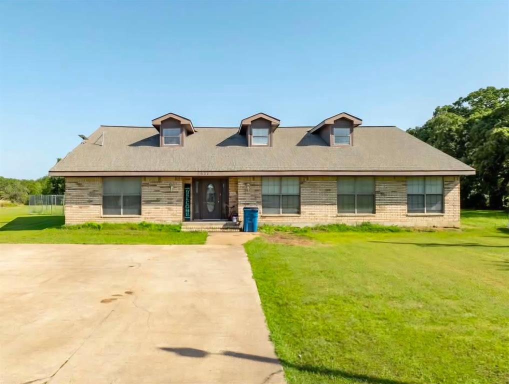 2437 State Highway 22 Property Photo 1