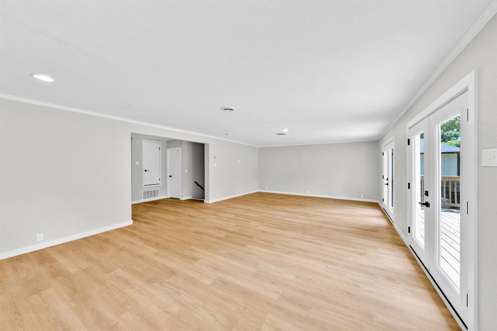 180 Shoreline Road Property Photo 15