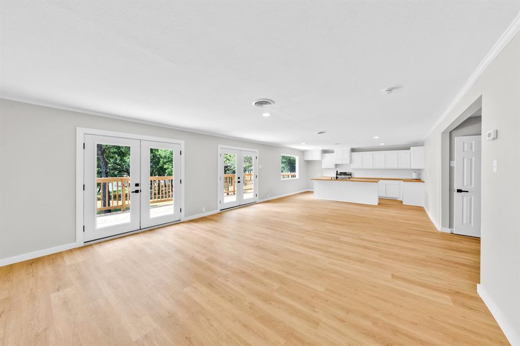 180 Shoreline Road Property Photo 17