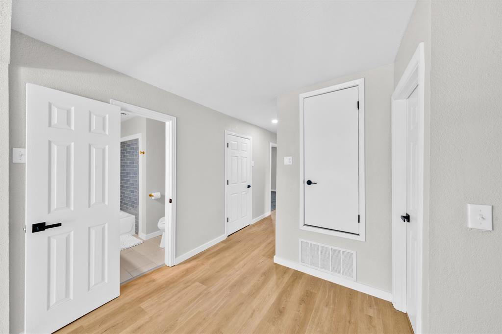 180 Shoreline Road Property Photo 20