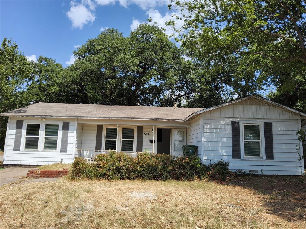558 Harrison Lane Property Photo 2
