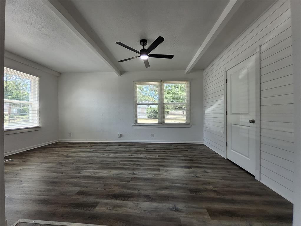 558 Harrison Lane Property Photo 10