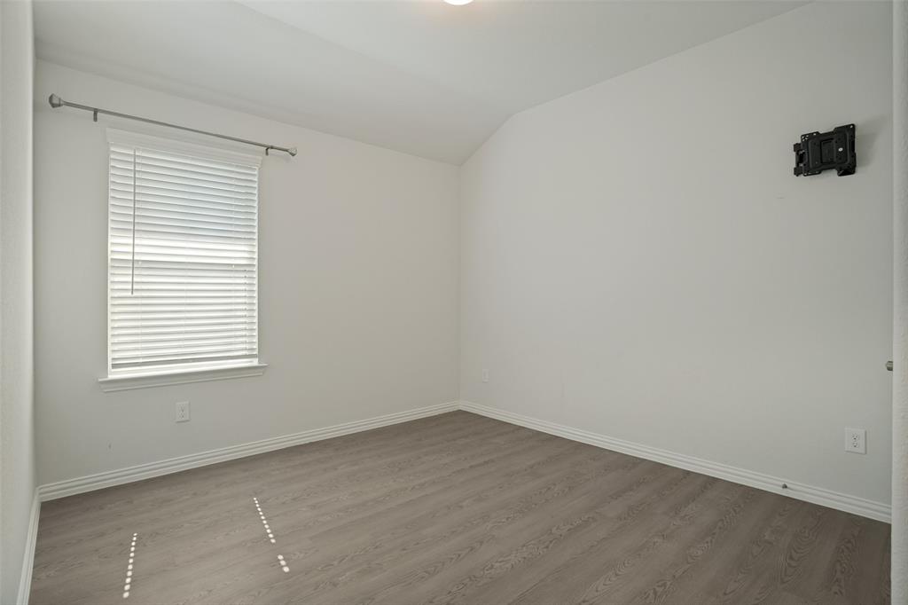 2009 Yale Street Property Photo 6
