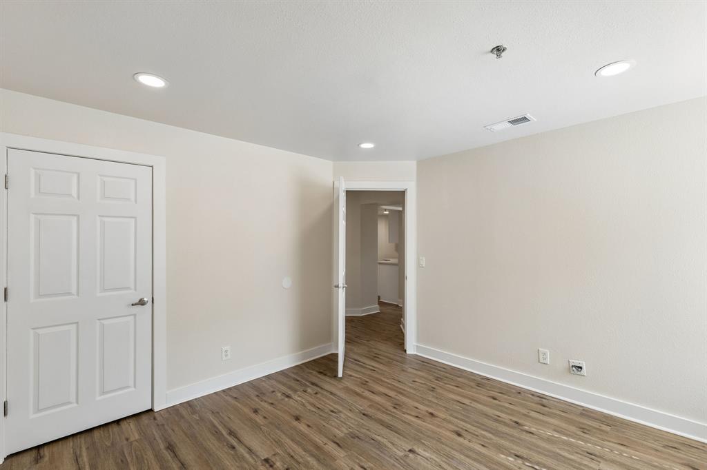 3901 Travis Street 100 Property Photo 14