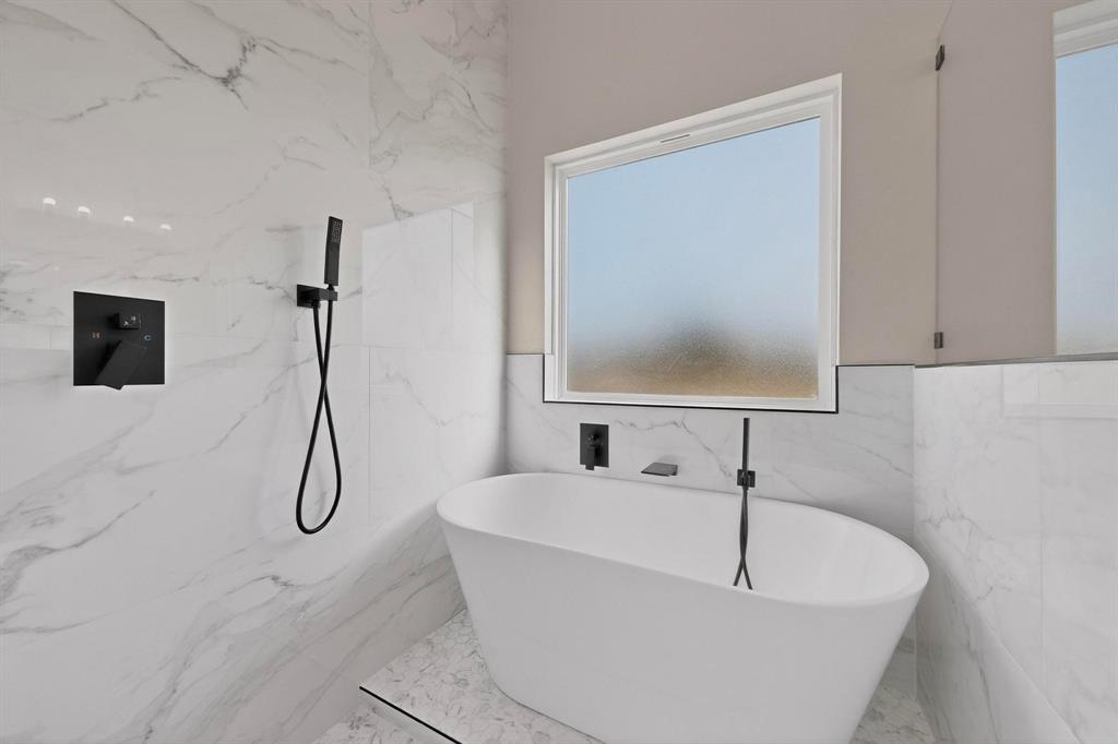 100 Diamond T Ranch Road Property Photo 17