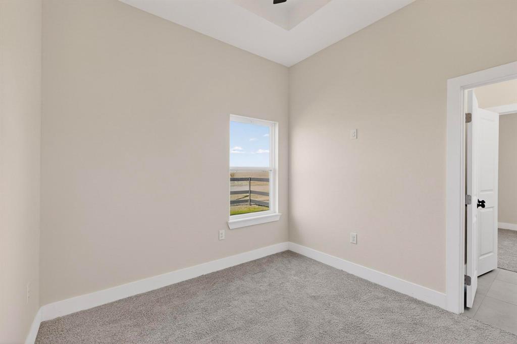 100 Diamond T Ranch Road Property Photo 23
