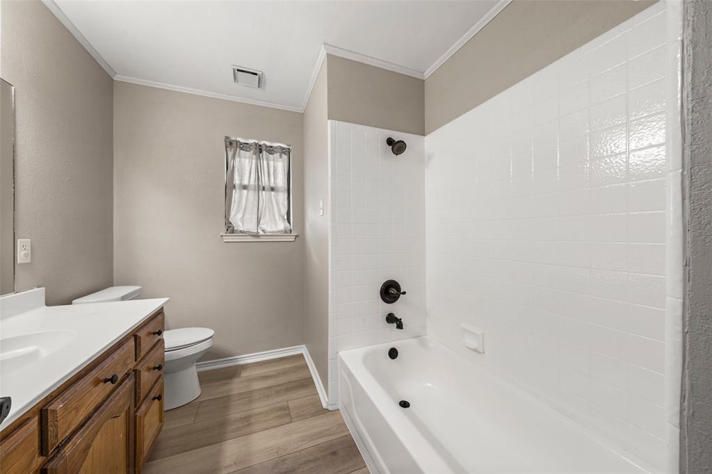 209 Bonham Drive Property Photo 10