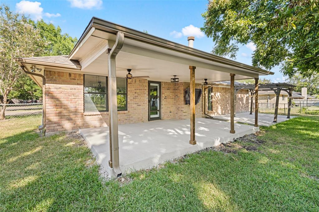 209 Bonham Drive Property Photo 17