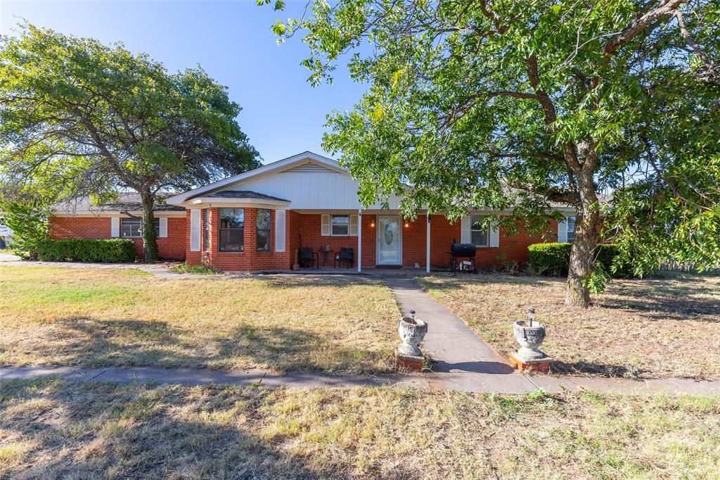 7200 Private Road 2383 Property Photo 1