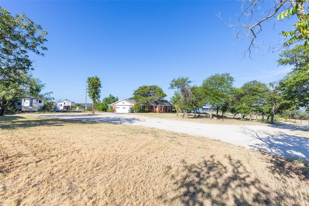 7200 Private Road 2383 Property Photo 24