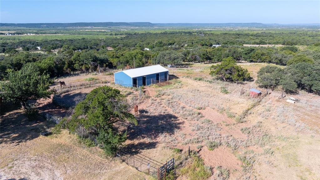 7200 Private Road 2383 Property Photo 29