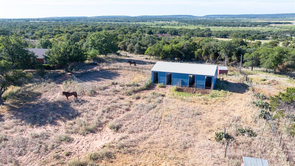 7200 Private Road 2383 Property Photo 30