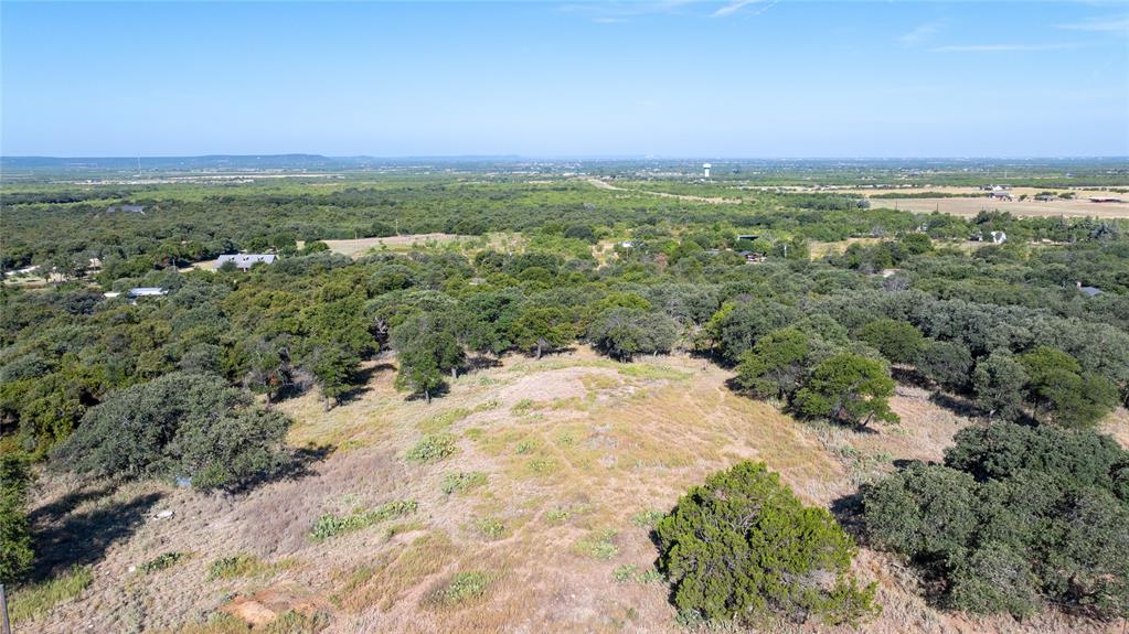 7200 Private Road 2383 Property Photo 32