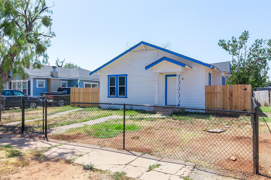 1833 N 7th Street Property Photo 2