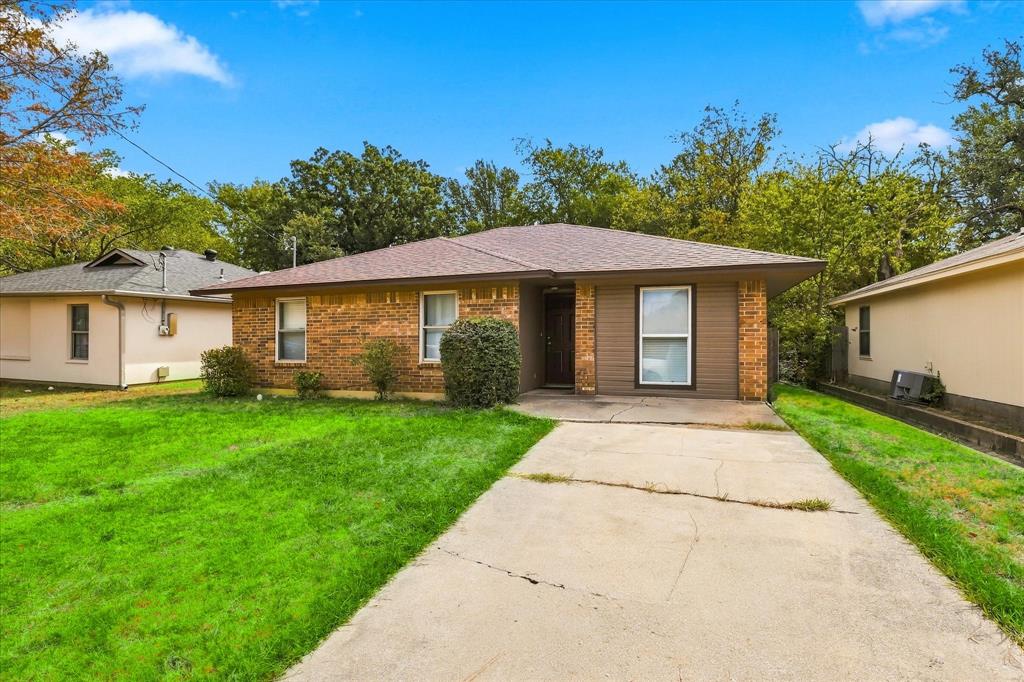 921 Baldwin Street Property Photo 3