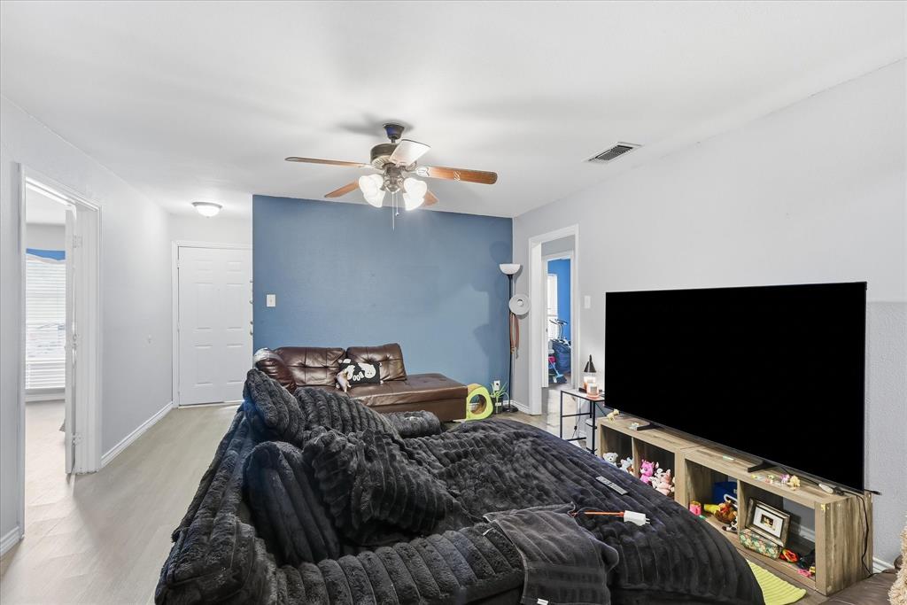 921 Baldwin Street Property Photo 7