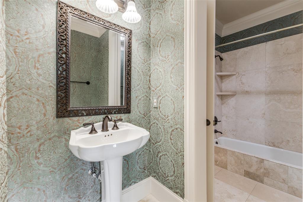 6416 Dykes Way Property Photo 27