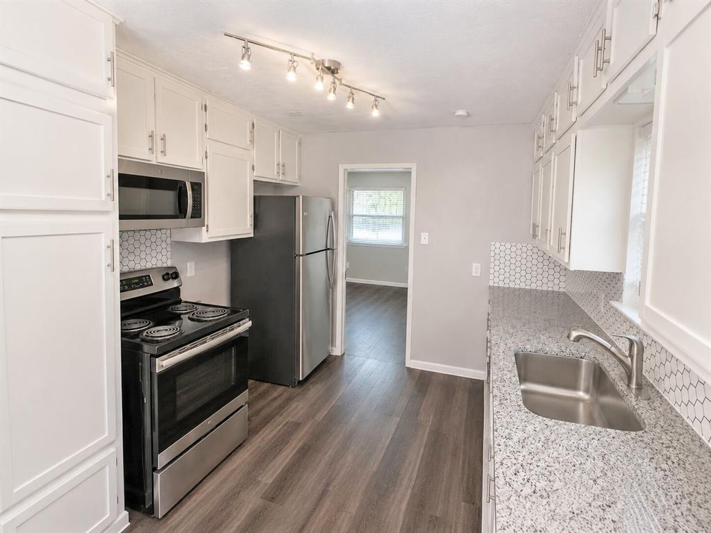 5312 Libbey Avenue Property Photo 8