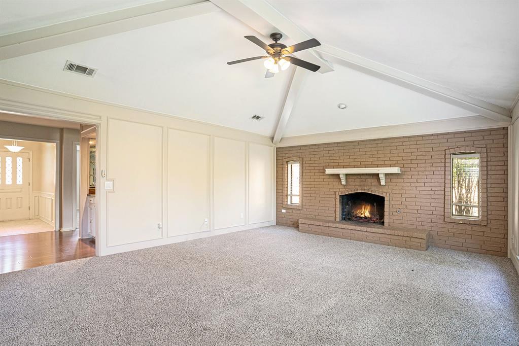802 Pebblebrook Drive Property Photo 3