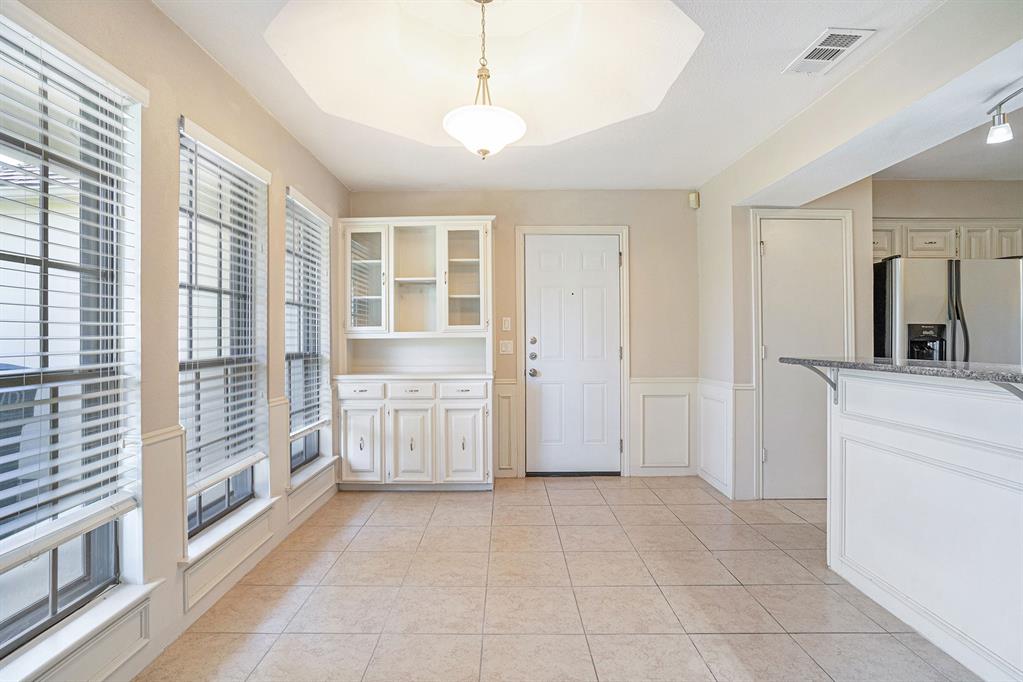 802 Pebblebrook Drive Property Photo 11